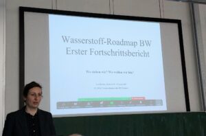 Lea Becker, Referentin am Umweltministerium in Stuttgart, stellte die Wasserstoff-Roadmap vor. Foto: H2-Wandel