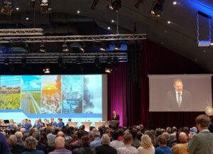 Der Bürgerabend in Blaubeuren am 9. Februar war sehr gut besucht. Das Thema Erneuerbare Energien stößt auf großes Interesse. Die Stadtkapelle Blaubeuren sorgte für den musikalischen Rahmen. Foto: H2-Wandel