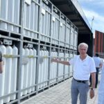 In 300 Flaschen wird der Wasserstoff gespeichert - für die Zeiten der Dunkelflaute, also für den Winter. Foto: Karen Emler/H2-Wandel