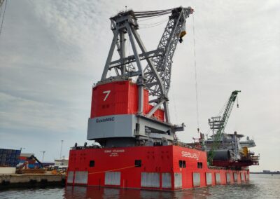 Blick auf die Seeway Strahnov einem Kranschiff für den Bau von Offshore-Windkraftanlage Foto: MB/H2-Wandel